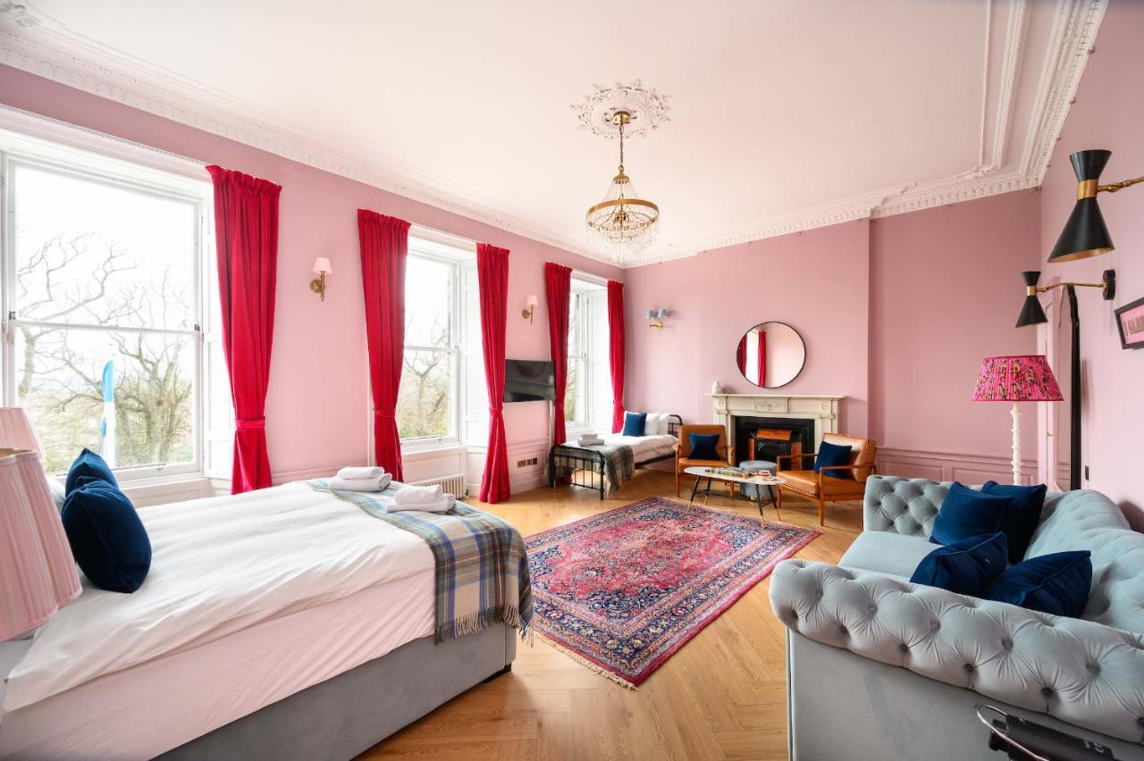 Spacious City Centre Family Room Edinburgh Exterior photo