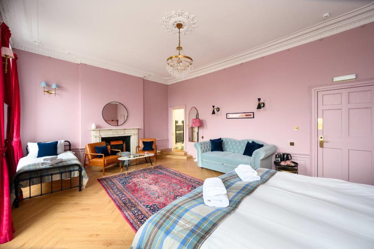 Spacious City Centre Family Room Edinburgh Exterior photo